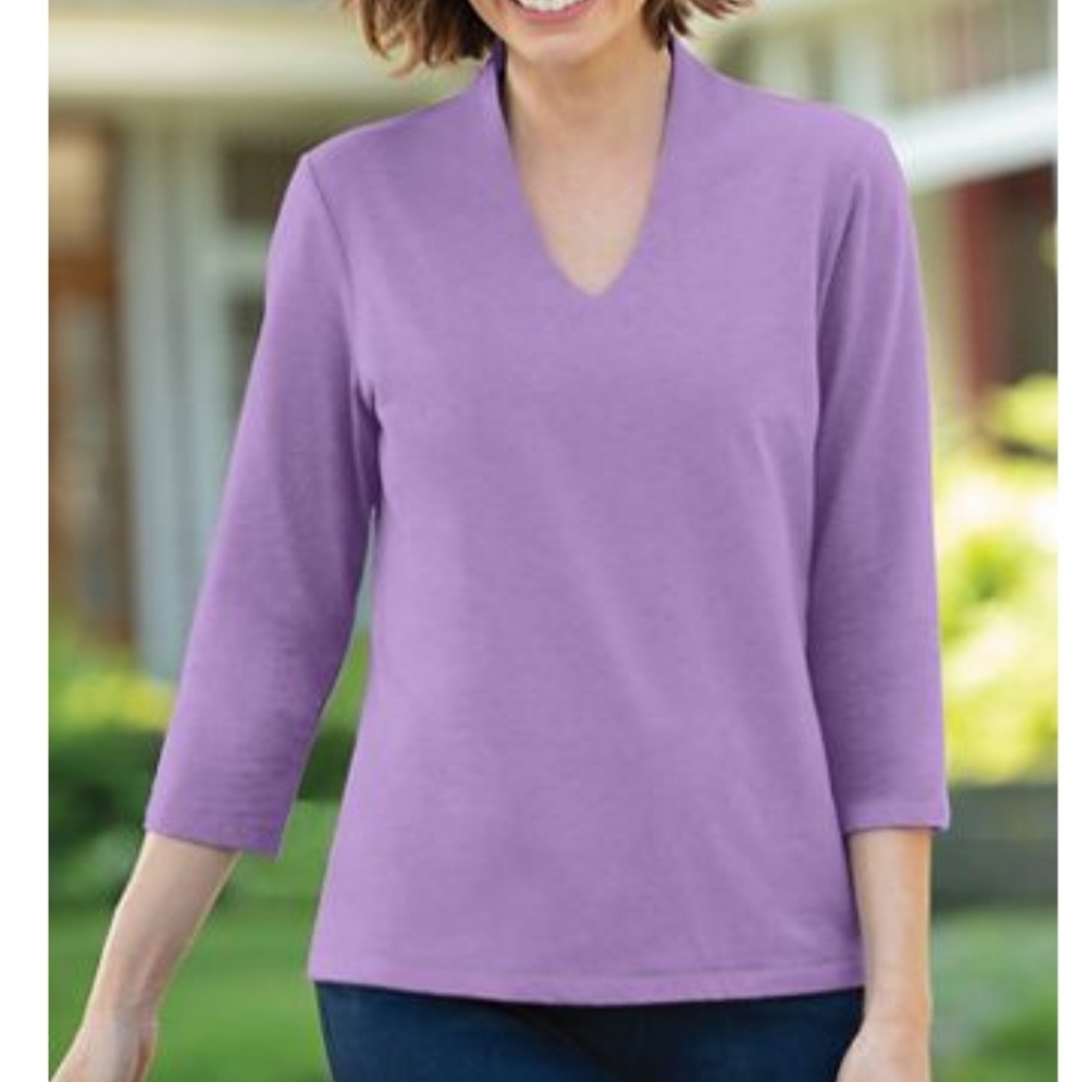 Narrow V-neck knit top in Violet Frost